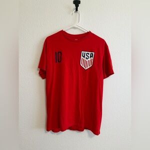 Christian Pulisic Red USA Soccer Team Graphic Men's T-Shirt